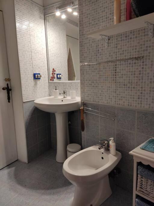 Casa Vacanza-Donnamalia Napoli Centro Storico Villa Buitenkant foto